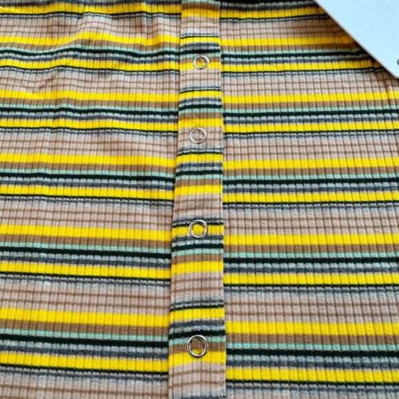 NWT* Olivaceous Striped Ribbed Mini Skirt in Yellow and Taupe- Size Small - Picture 3 of 6